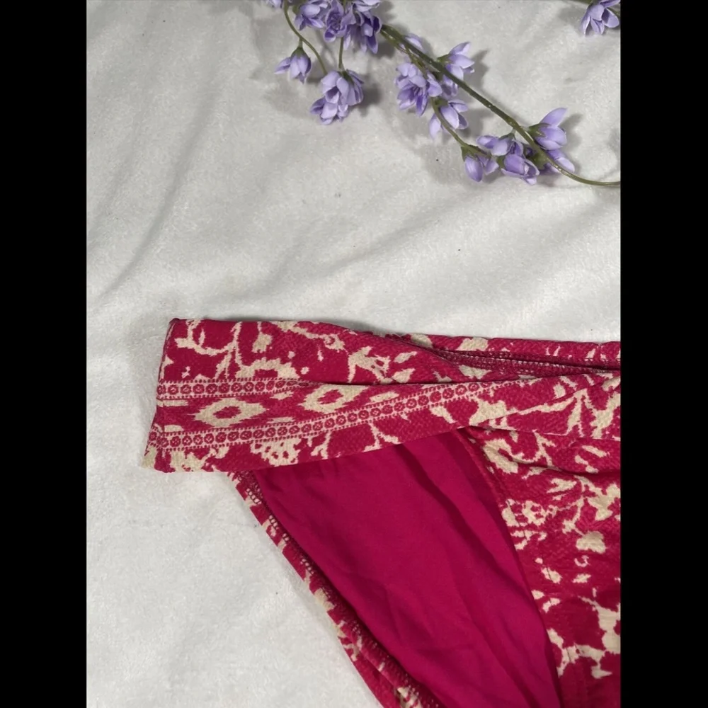 NEW Robin Piccone‎ 'Flora' Twist C Bikini Bottom Fuschia/Cream [SZ Large ]
